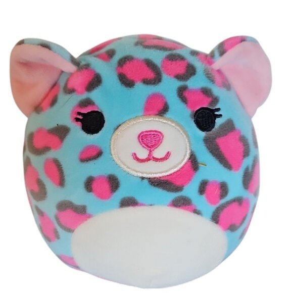 Squishmallow 5-inch mini plush of Chelsea the blue and pink cheetah - Picture 2 of 8